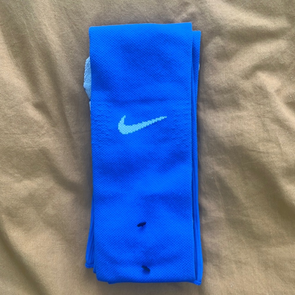 Nike Blue Athletic Socks Sz Mens Small NWOT - Picture 1 of 4